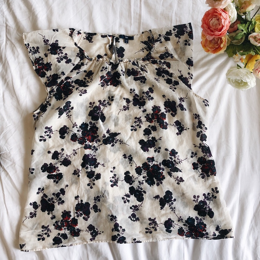GAP Flutter Sleeve Floral Blouse